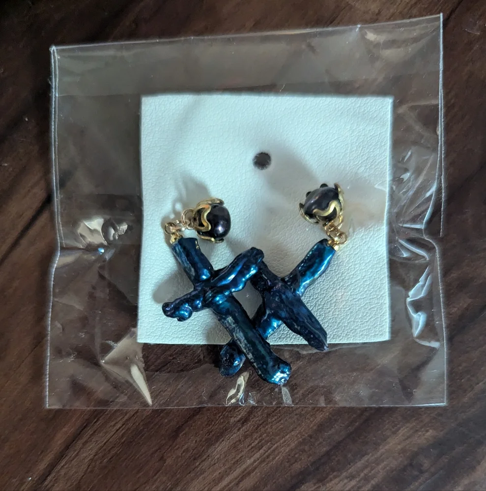 NWT Free People X Ariana Ost Pearl Cross Dangle Earrings in Blue SOLD OUT - Picture 2 of 5